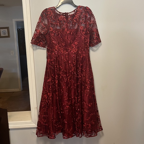 ELIZA J
Women's Embroidered Elbow-Sleeve Dress - Picture 5 of 10